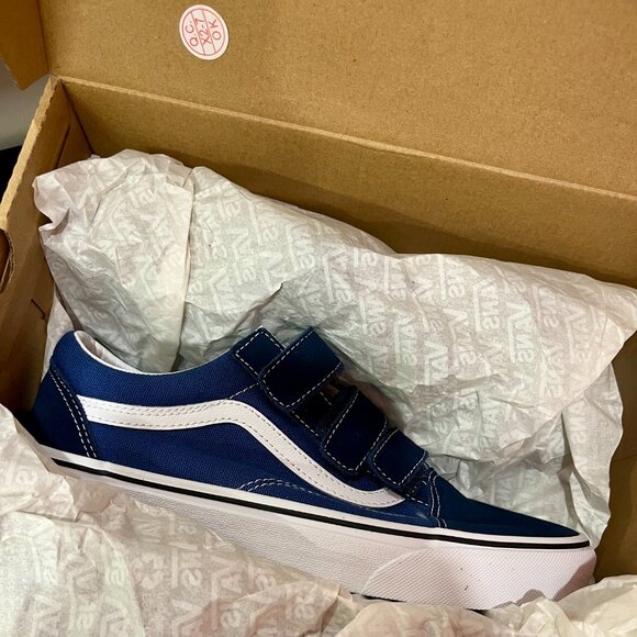 NWT Vans Navy Old Skool V Shoe Velcro Suede Canvas Low Top Side Stripe Unisex - Picture 9 of 10